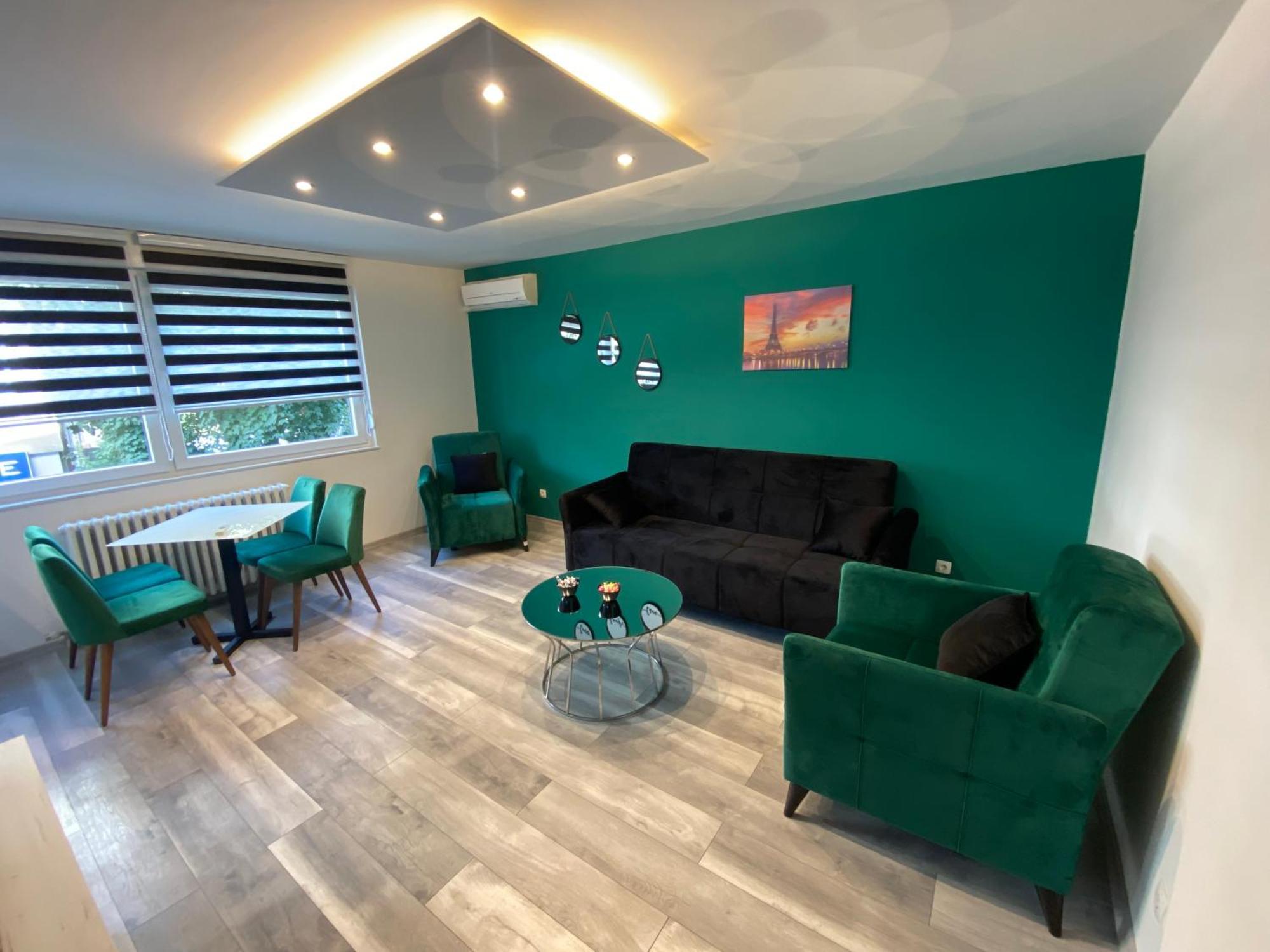 Apartman Omar Stan Na Dan Besplatan Parking Sarajevo Exterior photo